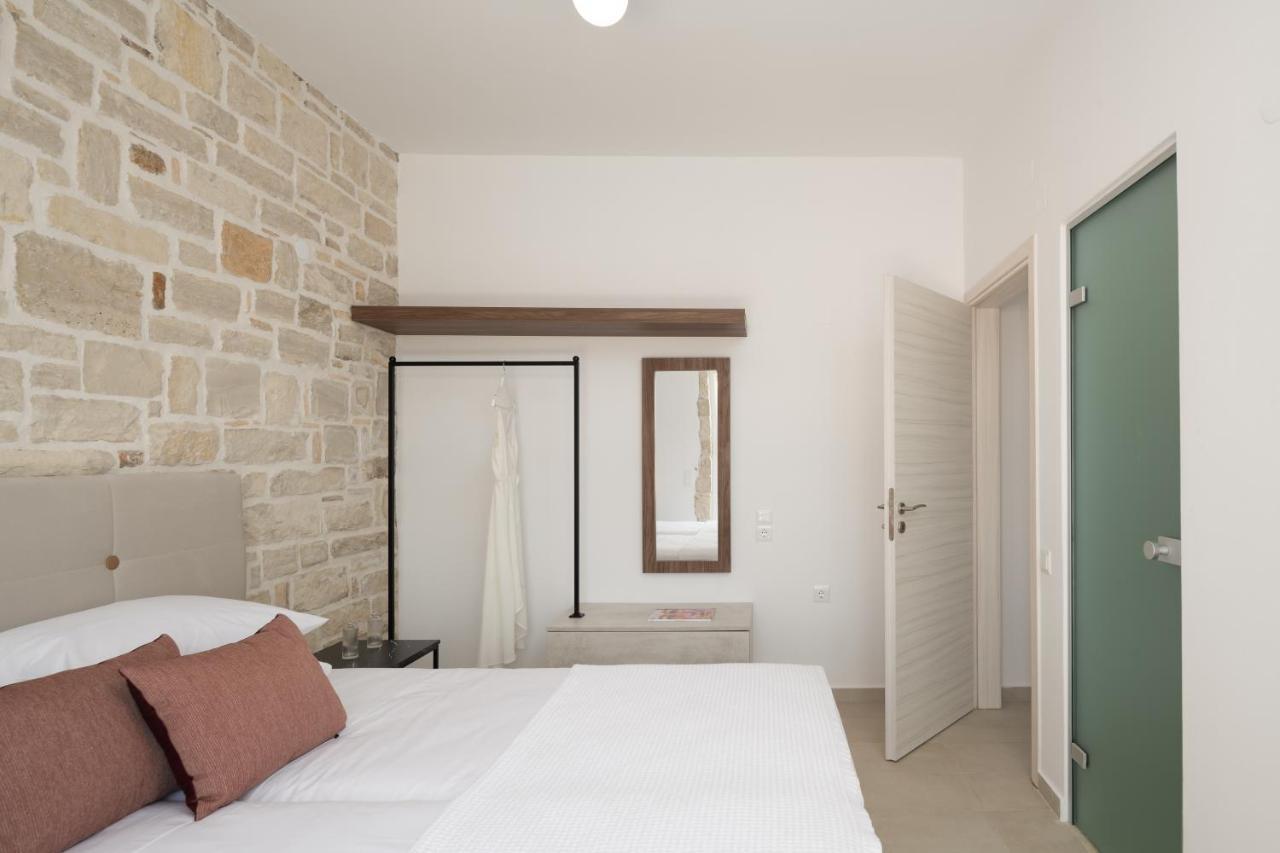 Evaero Villas I, Ii, Iii, IV - An Ever-So Inviting Escape, By Thinkvilla Sfakaki Exterior photo