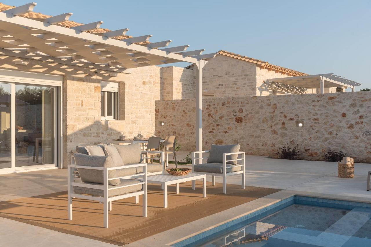 Evaero Villas I, Ii, Iii, IV - An Ever-So Inviting Escape, By Thinkvilla Sfakaki Exterior photo
