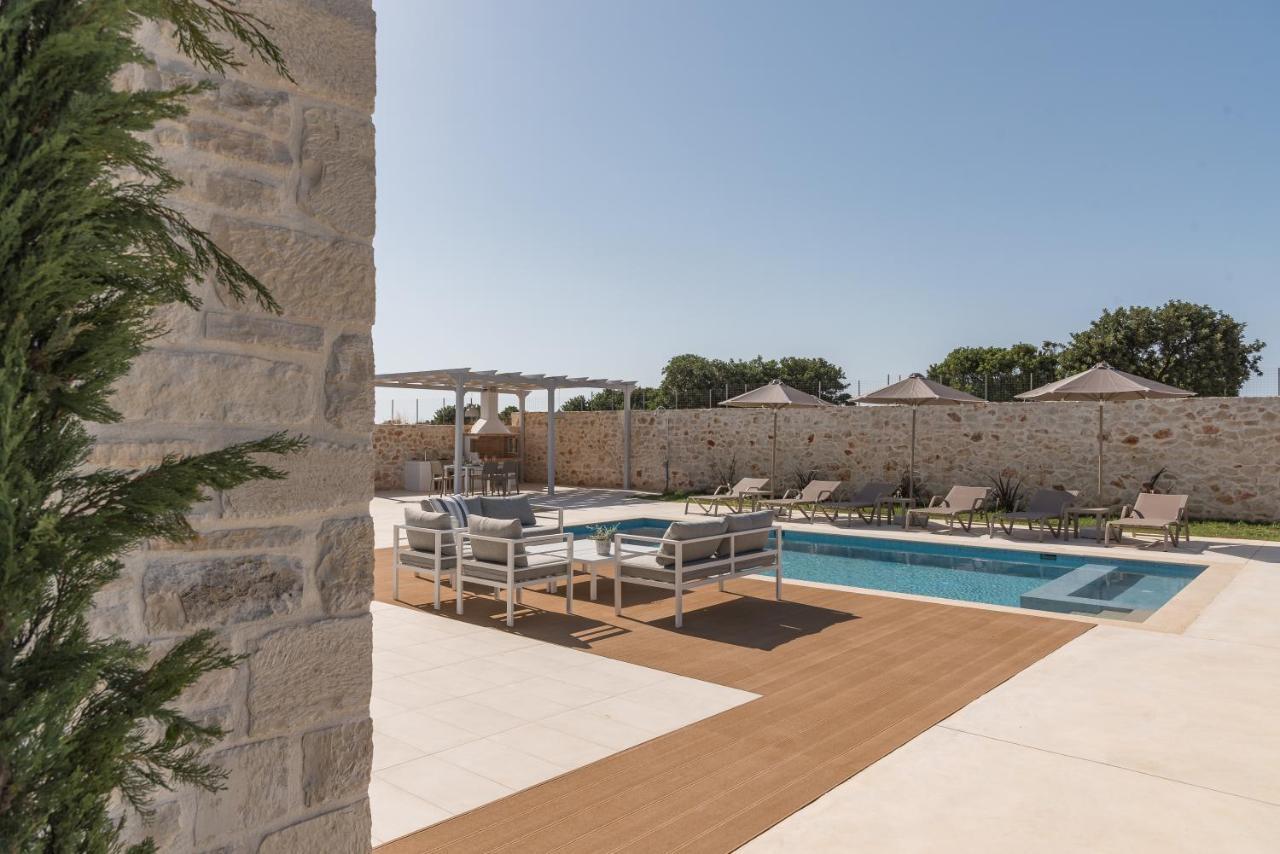 Evaero Villas I, Ii, Iii, IV - An Ever-So Inviting Escape, By Thinkvilla Sfakaki Exterior photo